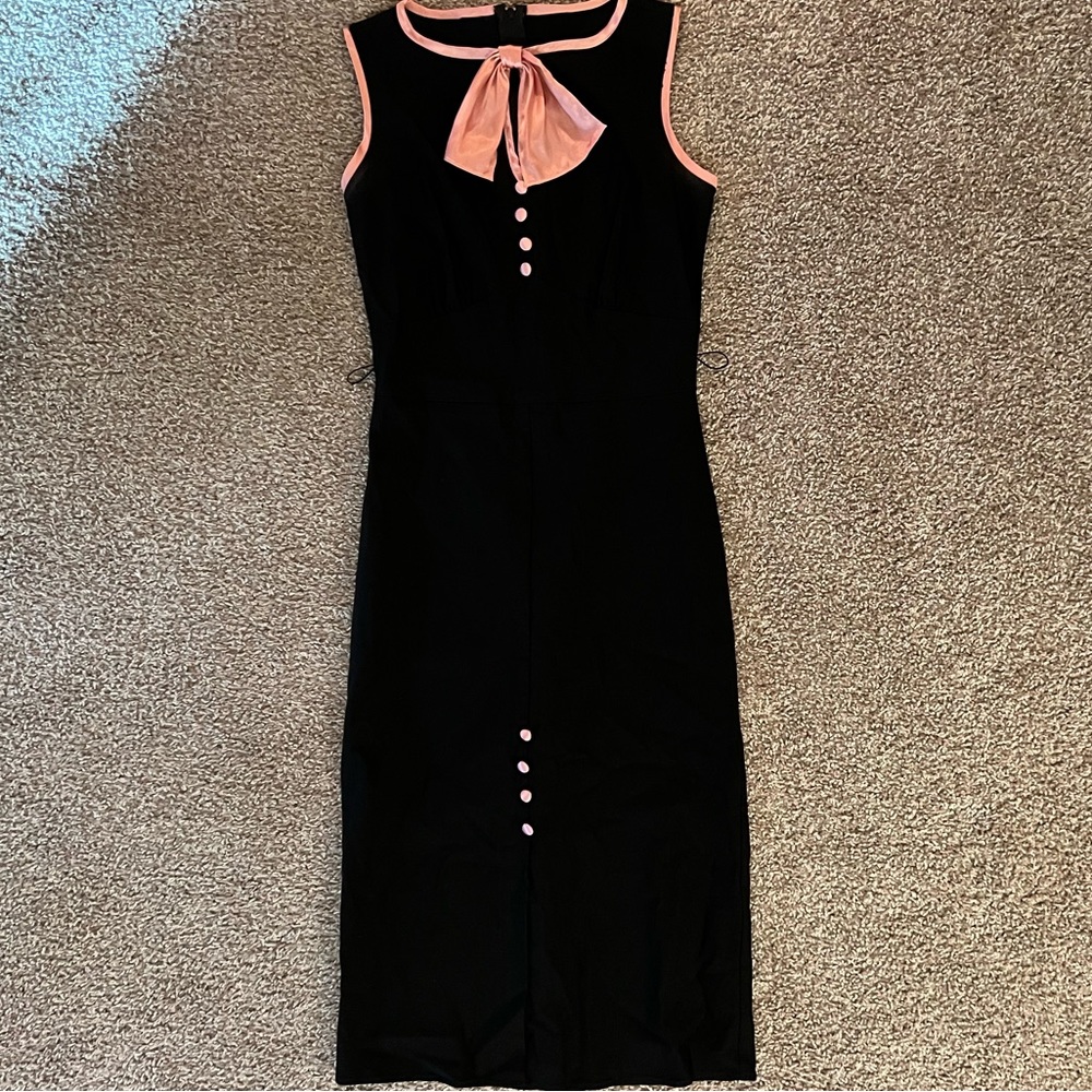 Stop Staring! Retro 30's 40’s 50’s Bombshell Dress Black With Pink Trim bow M